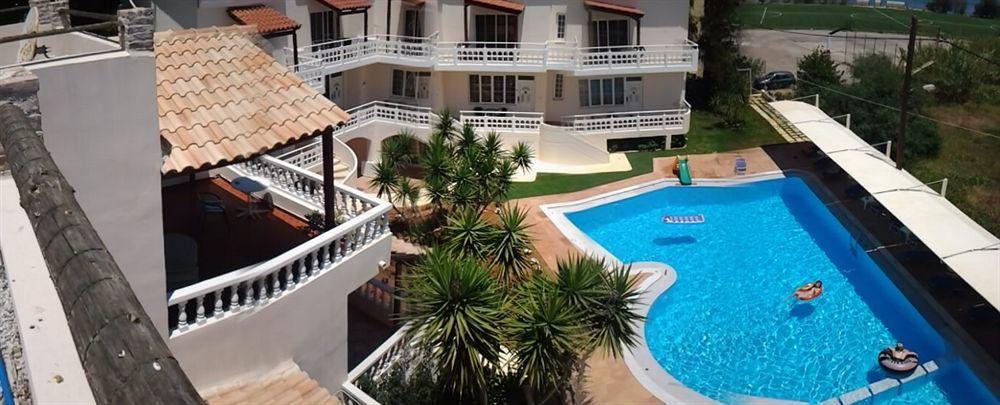 Perla 3*