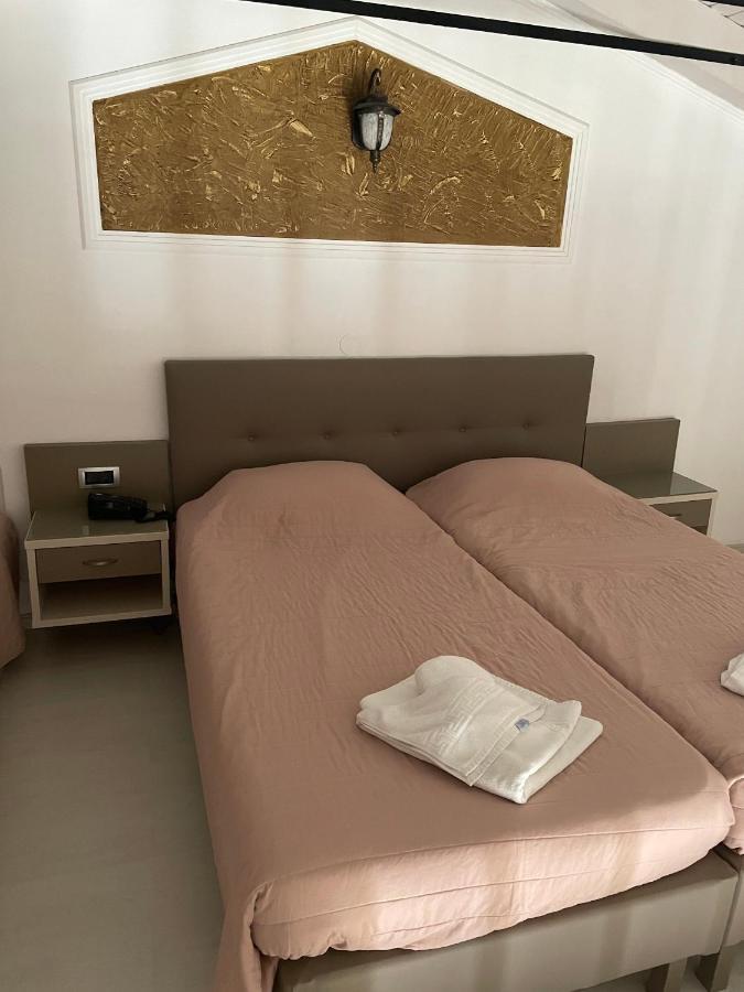 Aparthotel Perla Agia Marina (Crete)
