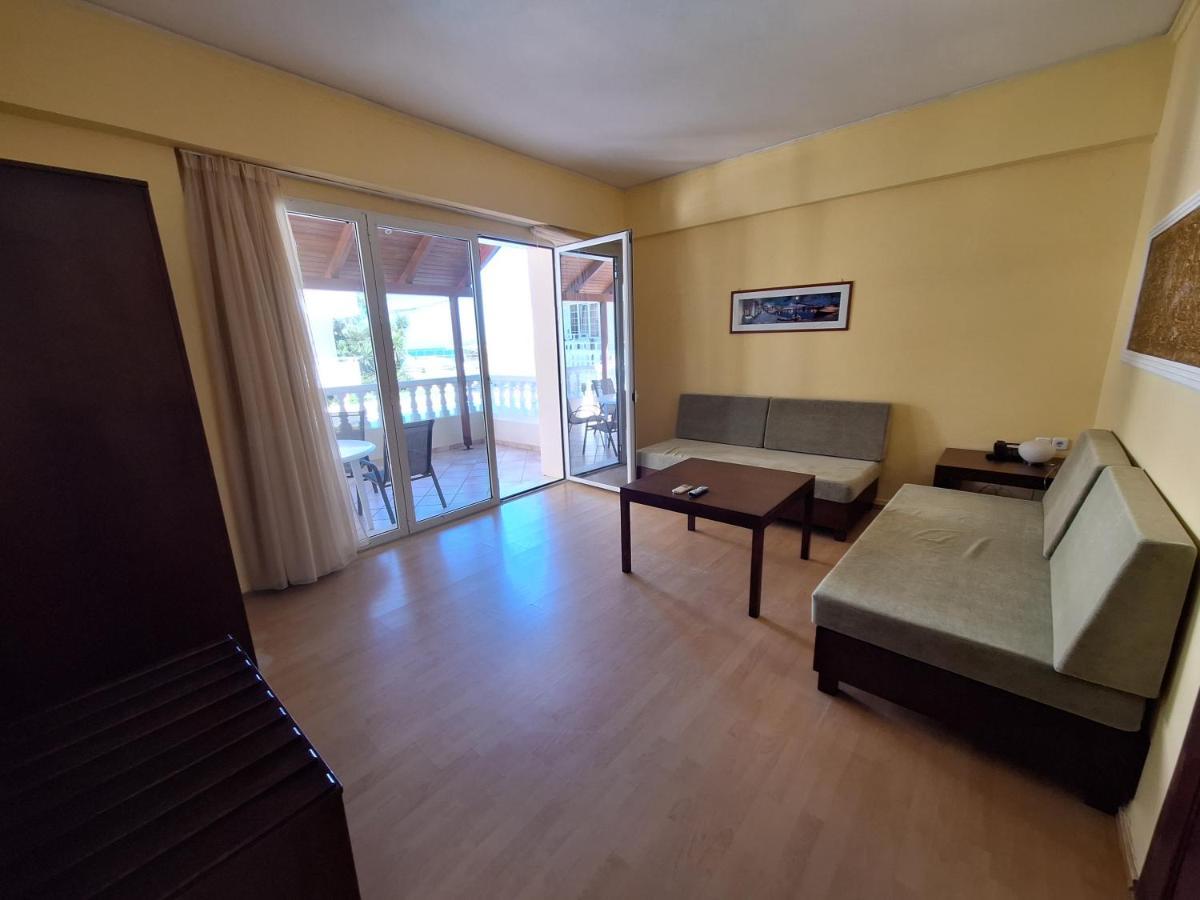Perla Aparthotel
