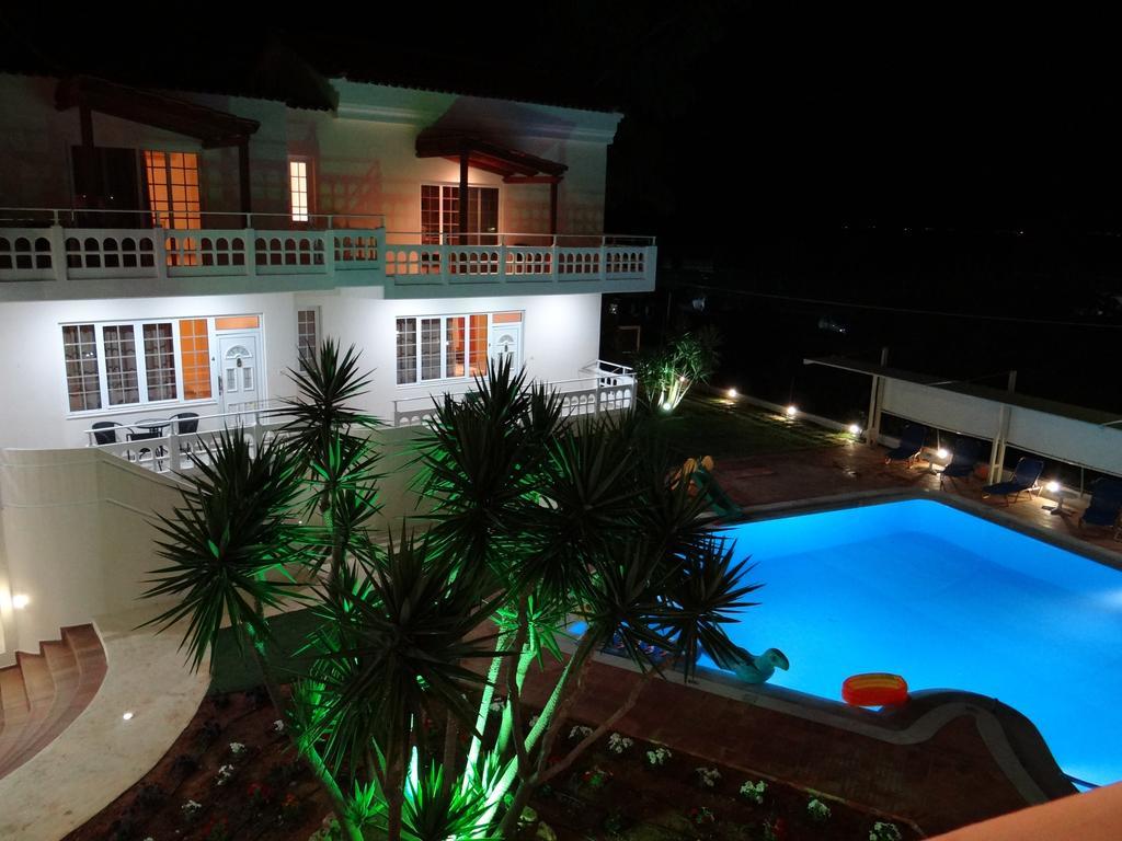 Perla 3* Agia Marina (Crete)
